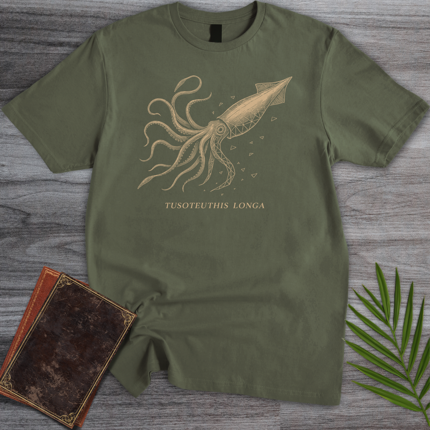 Tusoteuthis longa (Colossal Squid) T-Shirt