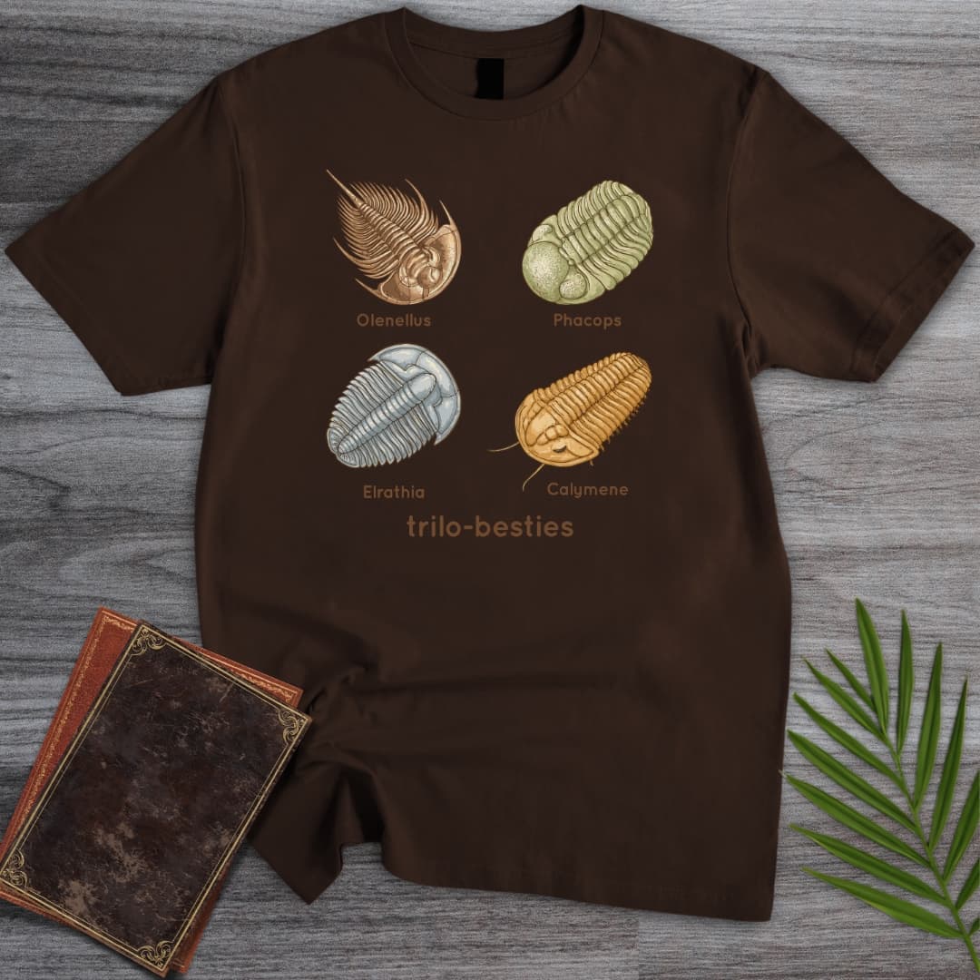 T-Shirt Dark Chocolate / S Trilobite Besties T-Shirt