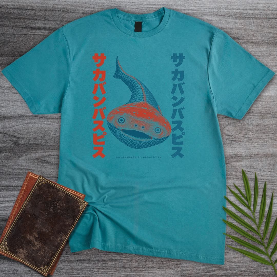 T-Shirt S / Tropical Blue Sacabambaspis – The Smiling Fossil T-Shirt