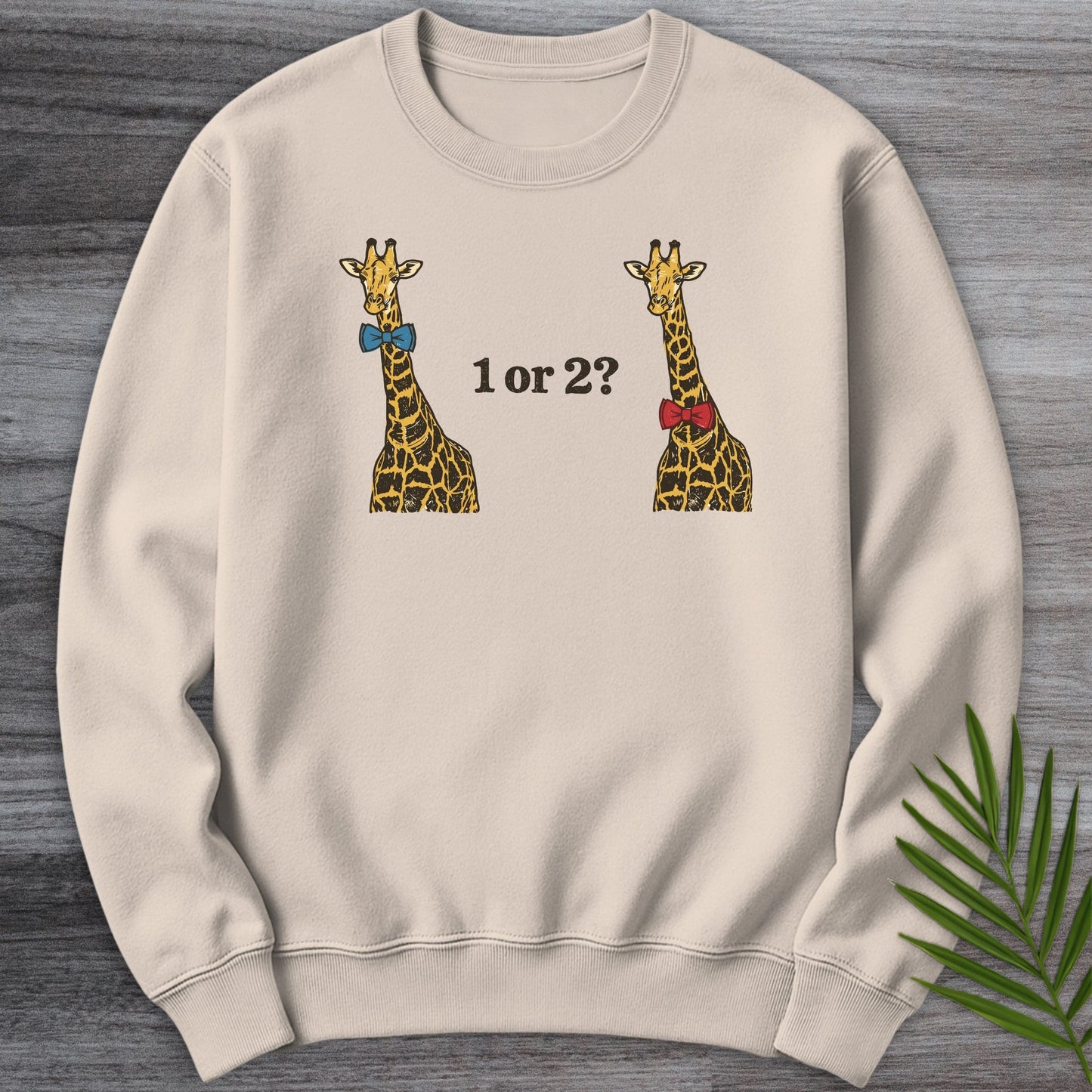 Sweatshirt Sand / S The Giraffe Debate Crewneck