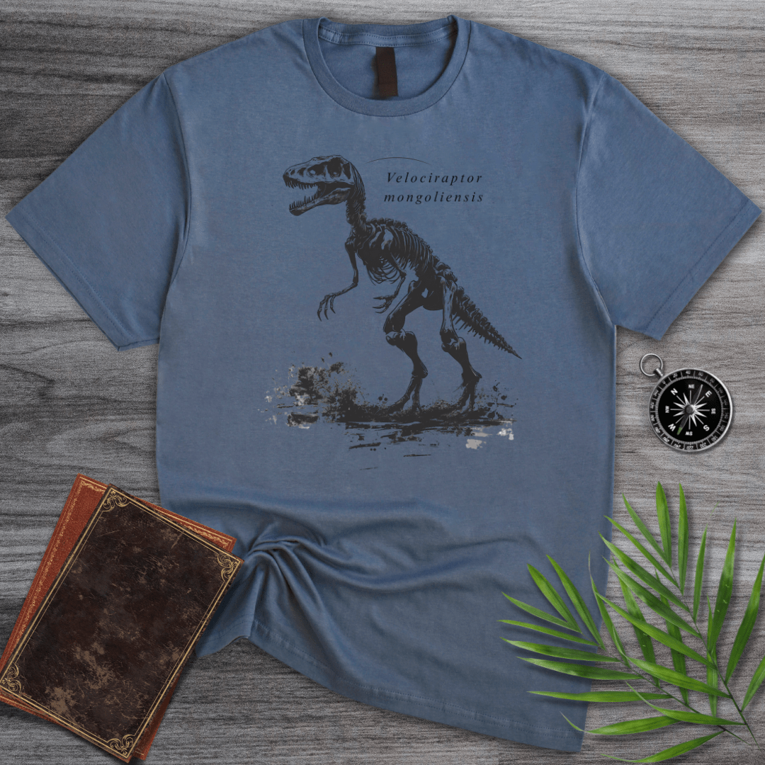 T-Shirt Heather Indigo / S Velociraptor mongoliensis (Velociraptor) Skeleton T-Shirt