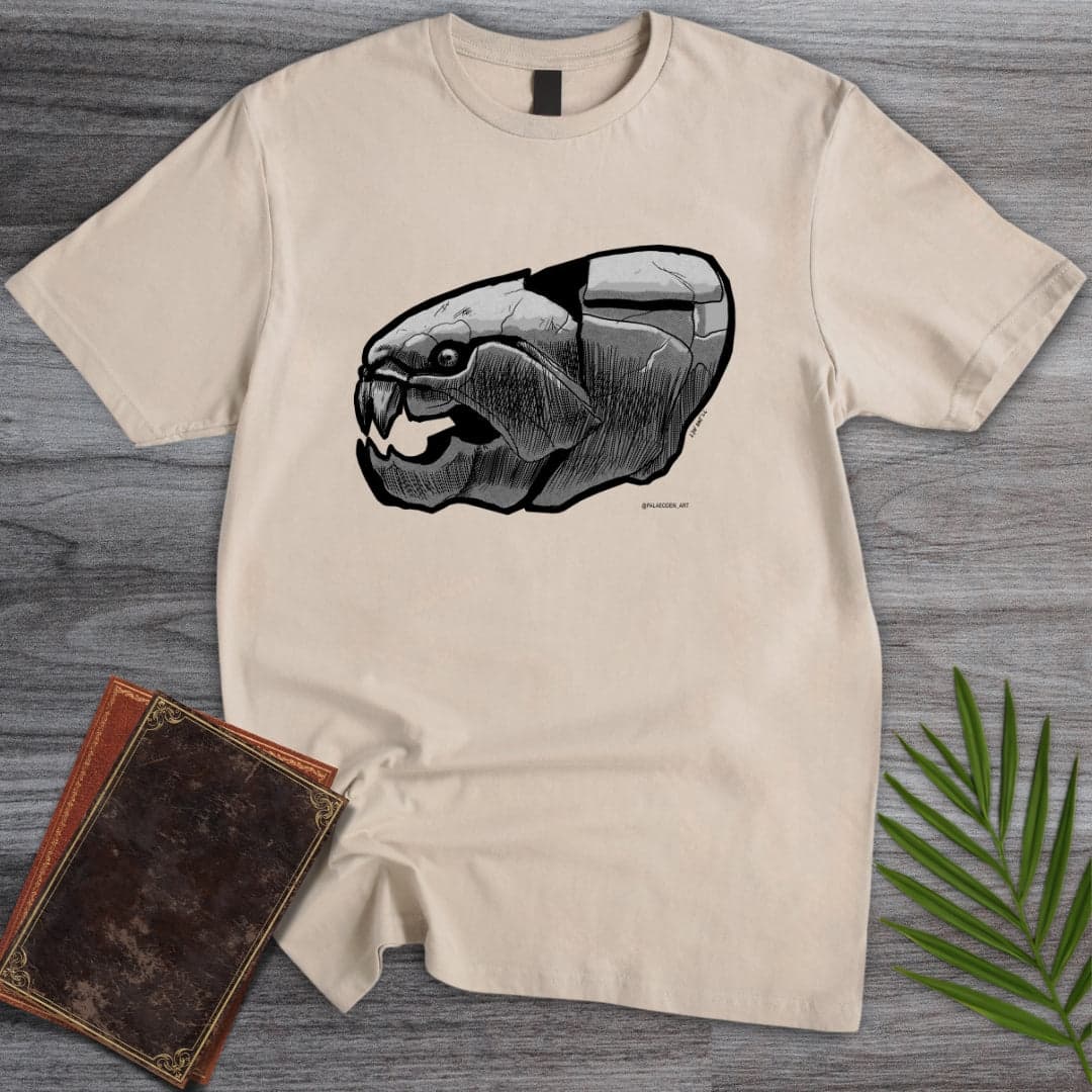 T-Shirt Sand / S Apex Predator Dunkleosteus T-Shirt (ldn_rdnt_art)