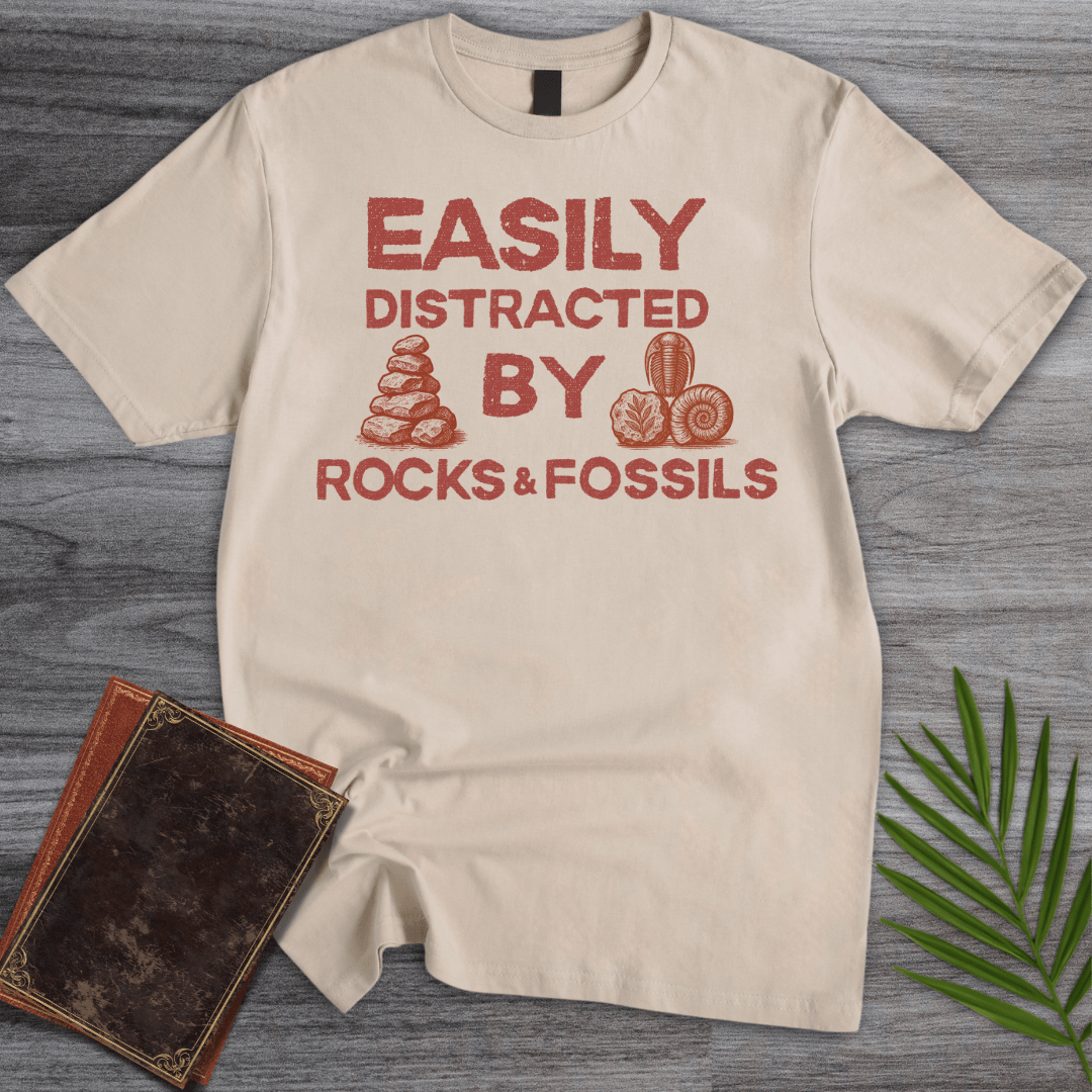 T-Shirt Sand / S Distracted by Rocks & Fossils T-Shirt